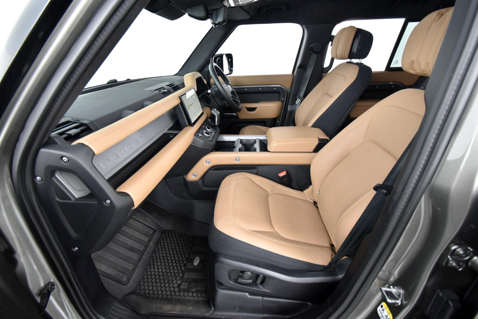 2025 LAND ROVER DEFENDER Defender