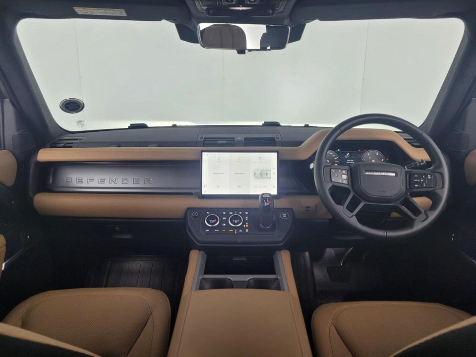 2025 LAND ROVER DEFENDER Defender
