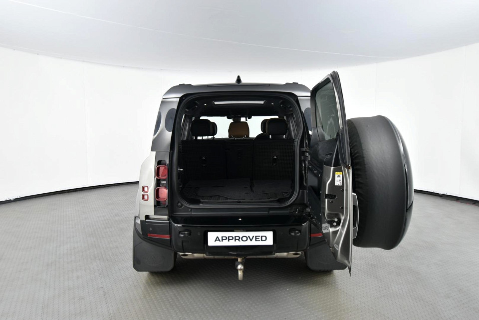 2025 LAND ROVER DEFENDER Defender