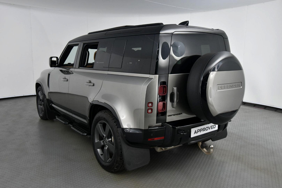 2025 LAND ROVER DEFENDER Defender