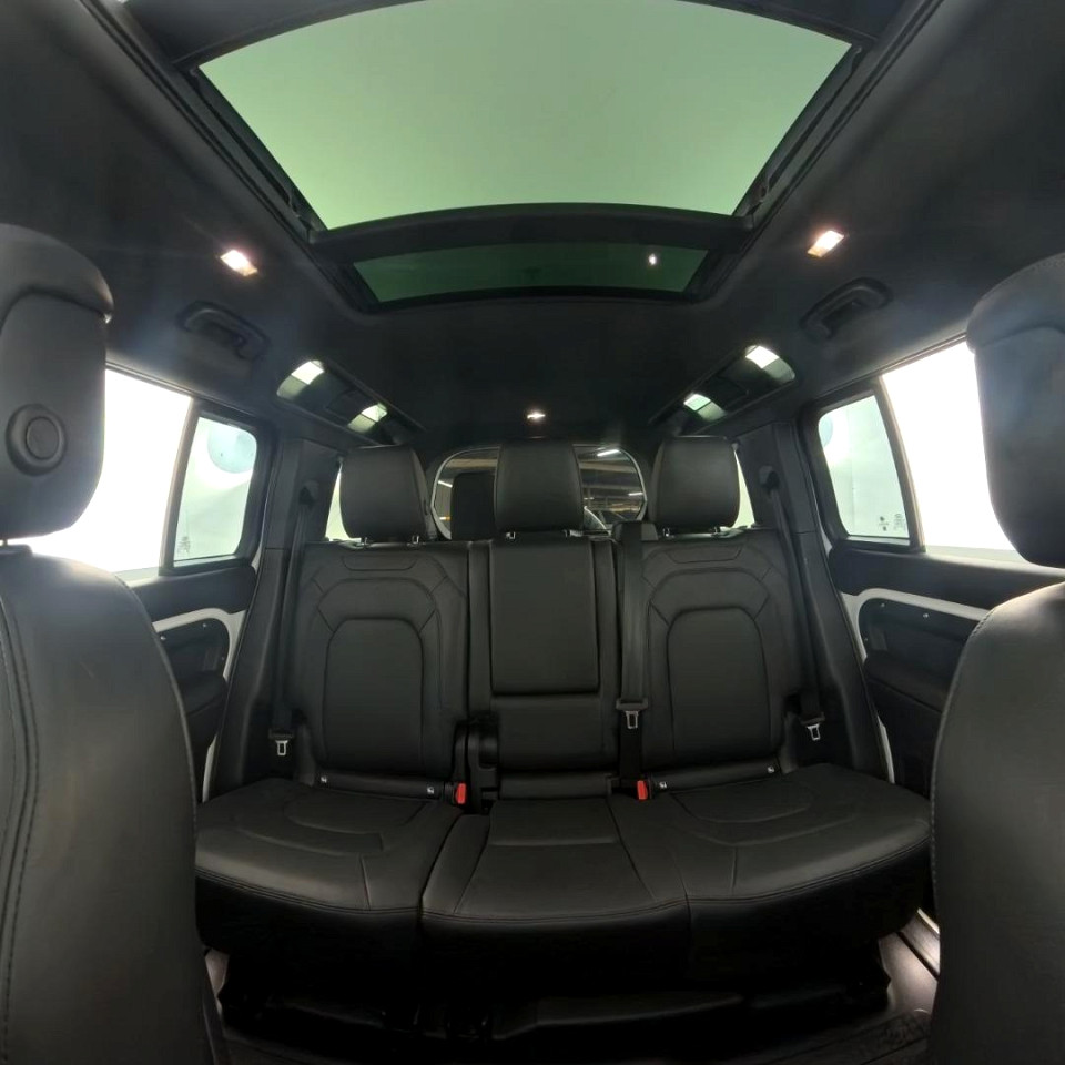 2025 LAND ROVER DEFENDER Defender