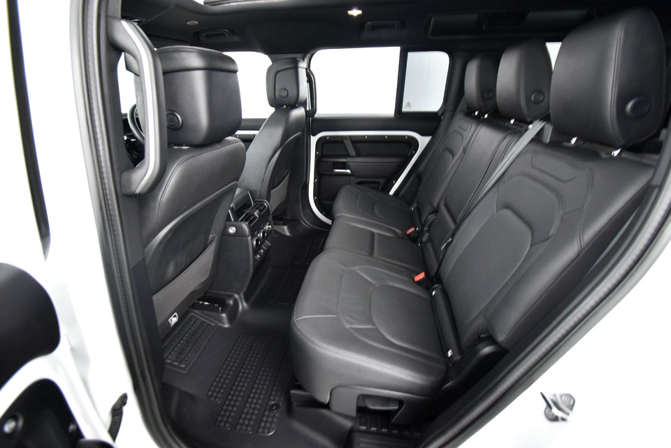 2025 LAND ROVER DEFENDER Defender