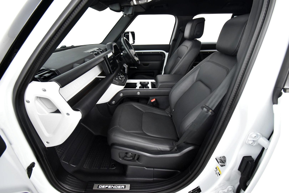 2025 LAND ROVER DEFENDER Defender