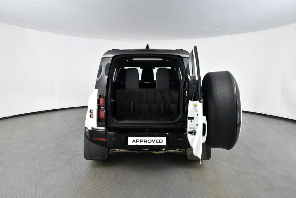 2025 LAND ROVER DEFENDER Defender