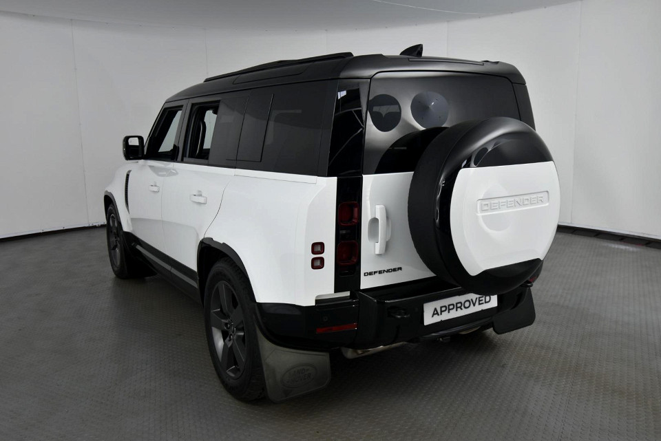 2025 LAND ROVER DEFENDER Defender