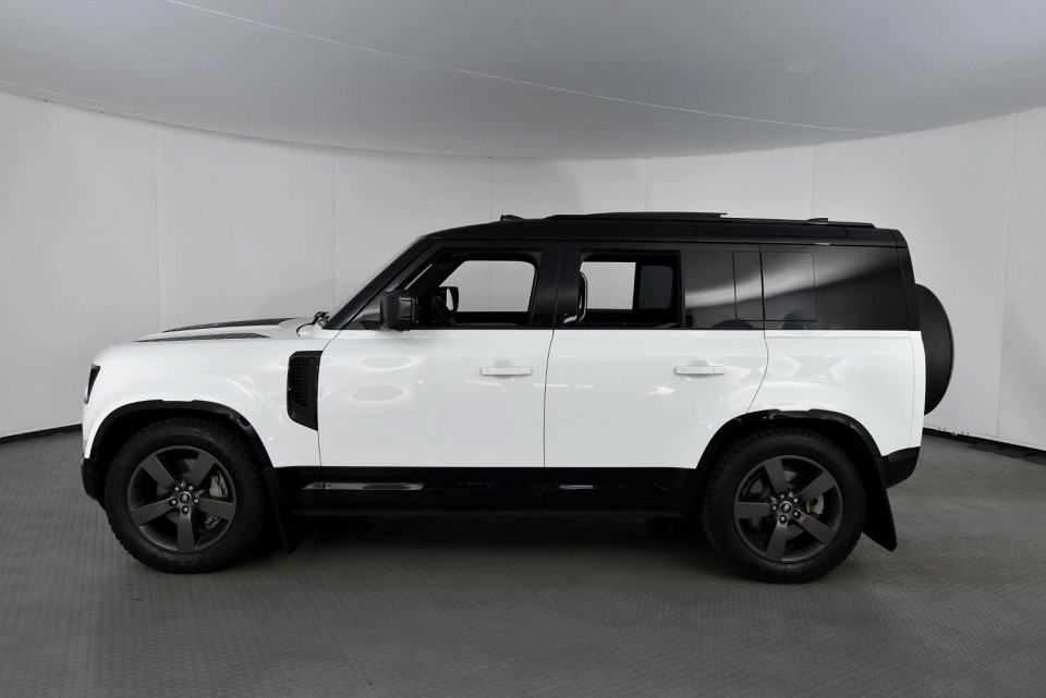 2025 LAND ROVER DEFENDER Defender