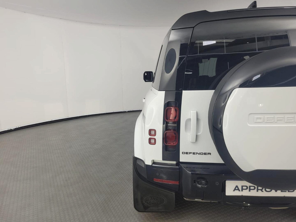 2025 LAND ROVER DEFENDER Defender