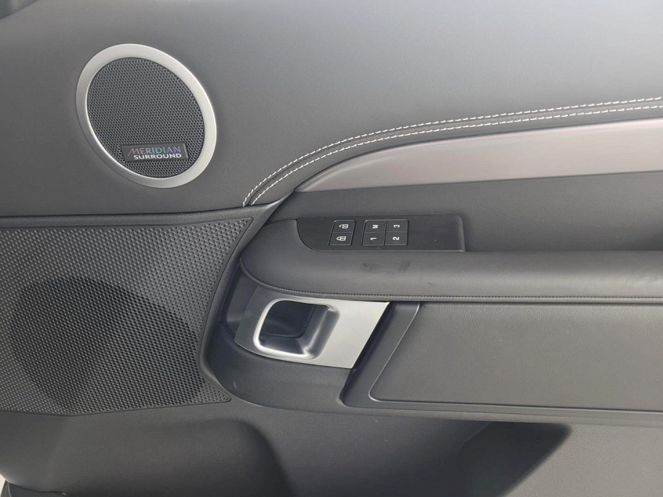 2025 LAND ROVER DISCOVERY 3.0D D350 METROPOLITAN EDITION (257kW)