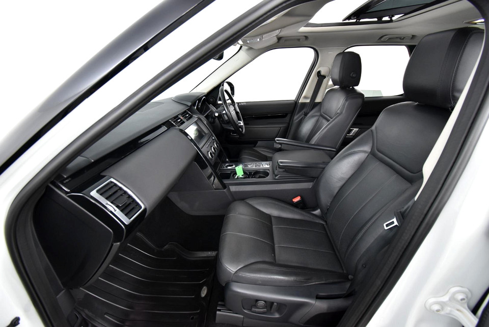 2020 LAND ROVER DISCOVERY 3.0 D SE (190kW)