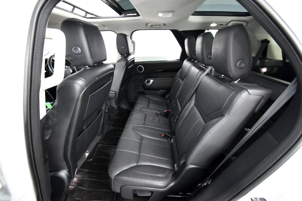 2020 LAND ROVER DISCOVERY 3.0 D SE (190kW)