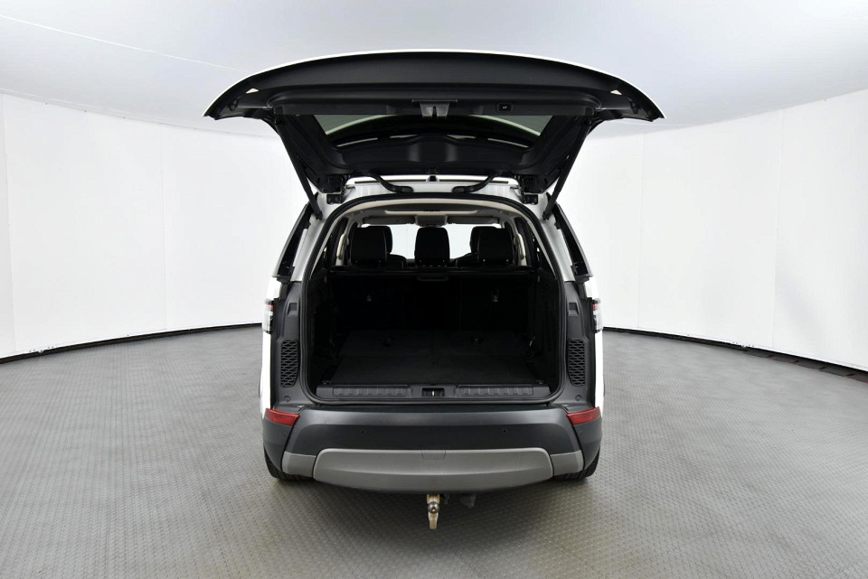 2020 LAND ROVER DISCOVERY 3.0 D SE (190kW)