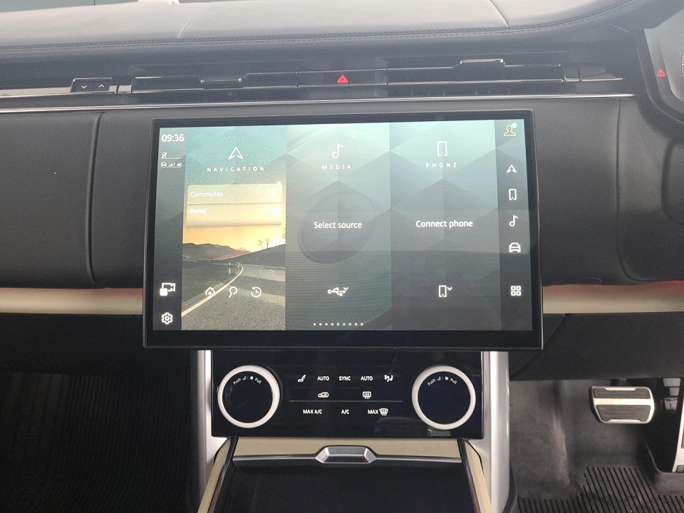 2023 LAND ROVER RANGE ROVER 4.4 P P530 SV (390kW)