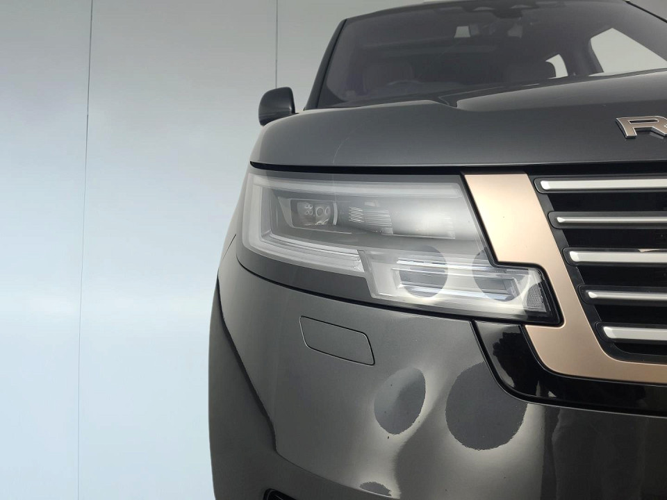 2023 LAND ROVER RANGE ROVER 4.4 P P530 SV (390kW)