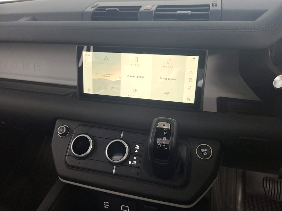 2024 LAND ROVER DEFENDER Defender