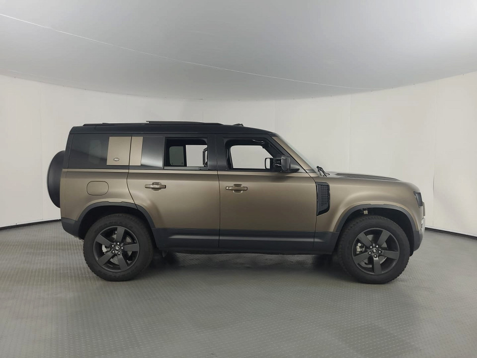 2024 LAND ROVER DEFENDER Defender