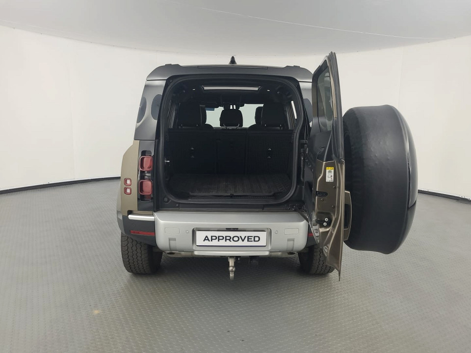 2024 LAND ROVER DEFENDER Defender