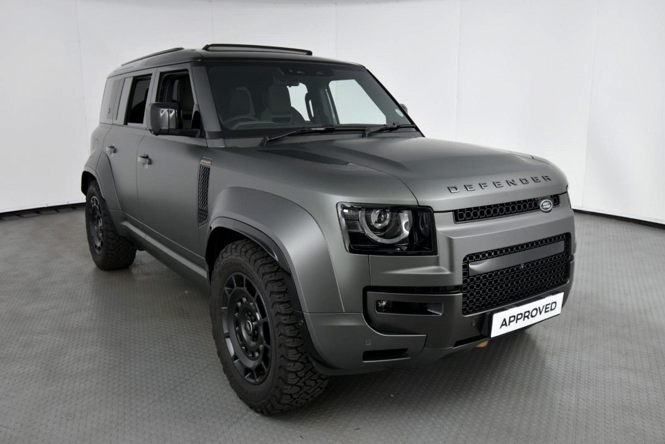 2025 LAND ROVER DEFENDER 110 4.4P P635 OCTA EDITION ONE (467kW)