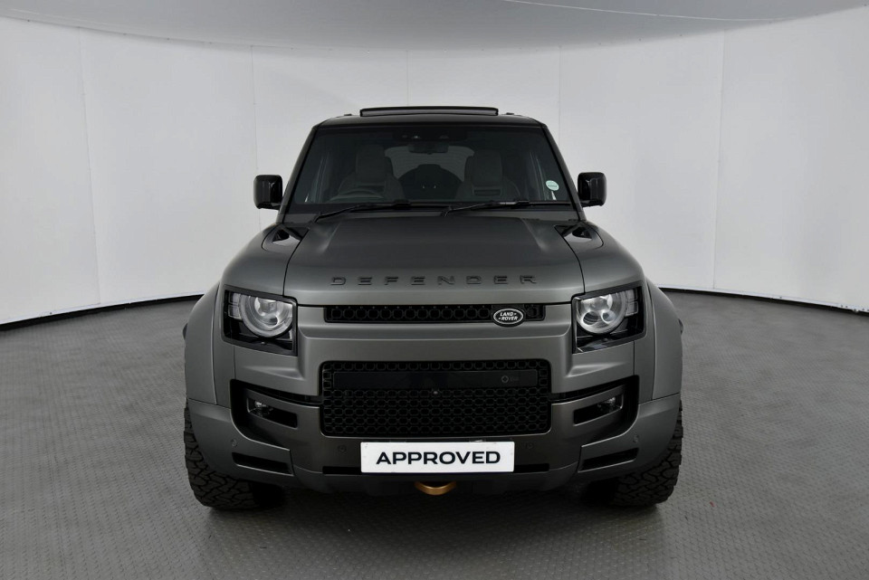 2025 LAND ROVER DEFENDER 110 4.4P P635 OCTA EDITION ONE (467kW)