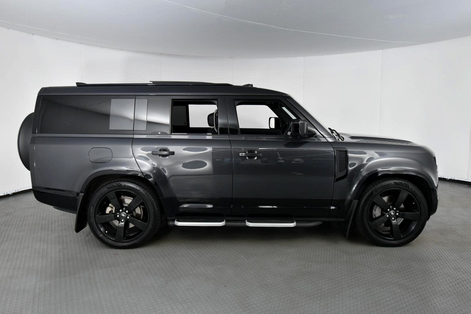2025 LAND ROVER DEFENDER Defender