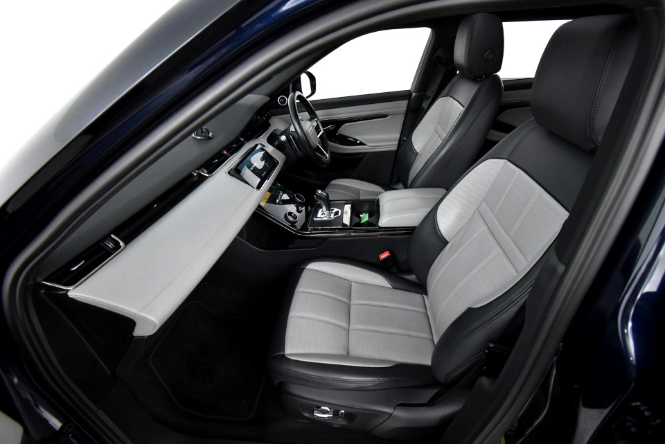 2025 LAND ROVER RANGE ROVER EVOQUE D200 DYNAMIC SE (147kW)