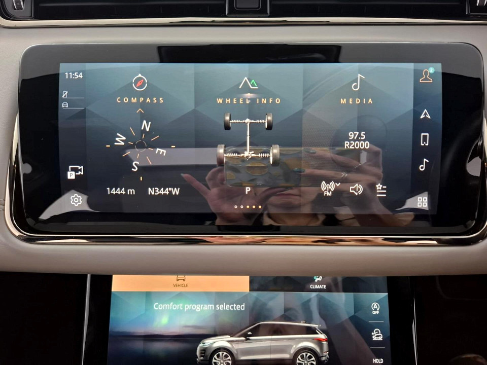 2025 LAND ROVER RANGE ROVER EVOQUE D200 DYNAMIC SE (147kW)