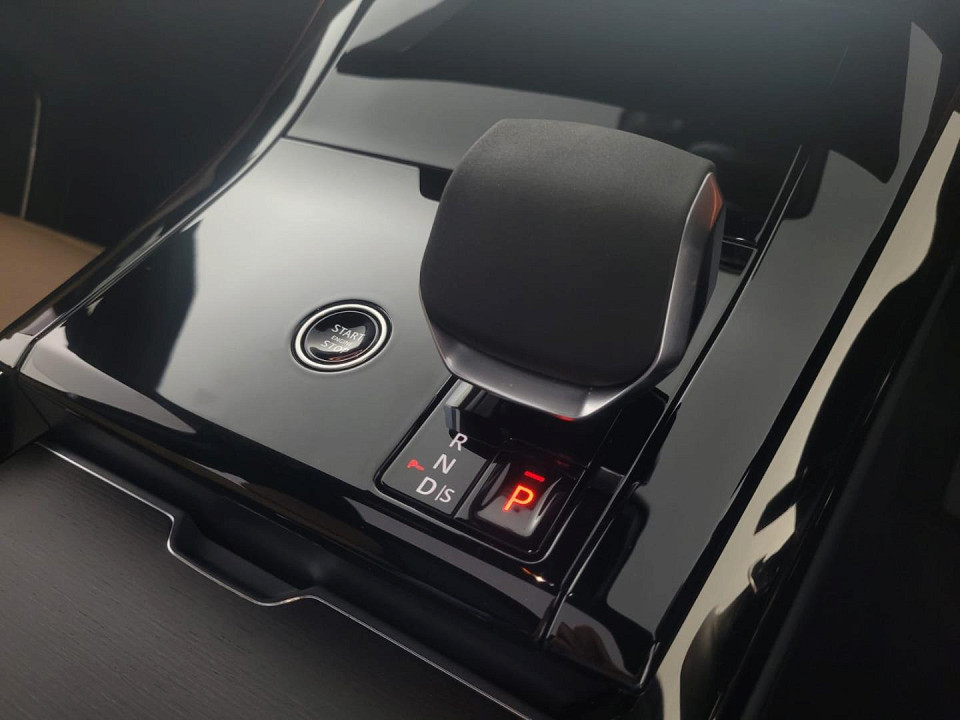 2025 LAND ROVER RANGE ROVER SPORT D350 DYNAMIC HSE (258kW)