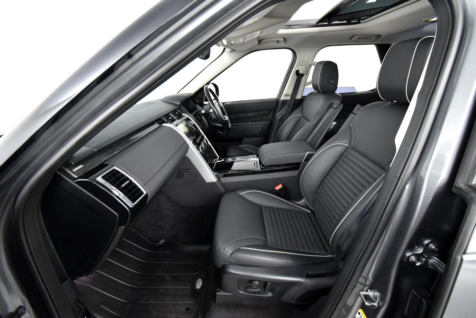 2019 LAND ROVER DISCOVERY 3.0 D HSE