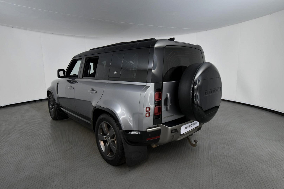 2021 LAND ROVER DEFENDER 110 2.0 D D240 X-DYNAMIC SE (177kW)
