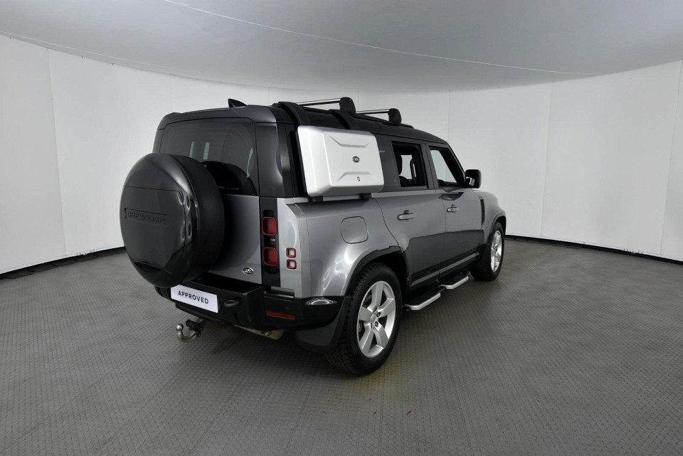 2023 LAND ROVER DEFENDER 110 2.0 D D240 X-DYNAMIC HSE (177kW)