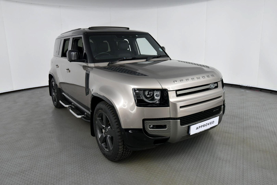2023 LAND ROVER DEFENDER 110 3.0 D D300 X-DYNAMIC HSE (221kW)