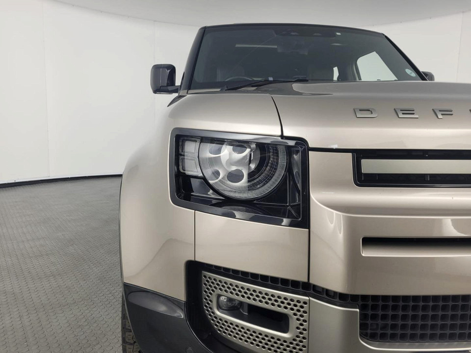 2023 LAND ROVER DEFENDER 110 3.0 D D300 X-DYNAMIC HSE (221kW)