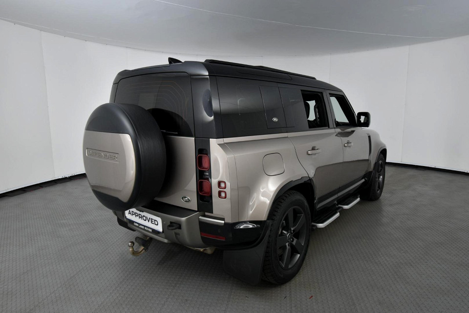 2023 LAND ROVER DEFENDER 110 3.0 D D300 X-DYNAMIC HSE (221kW)