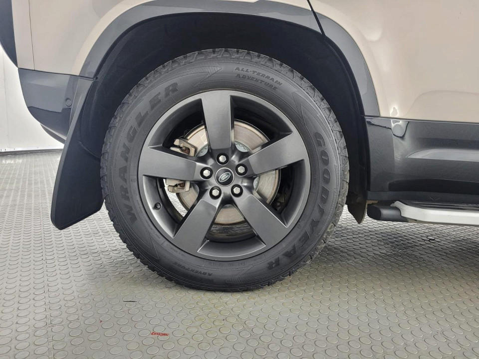 2023 LAND ROVER DEFENDER 110 3.0 D D300 X-DYNAMIC HSE (221kW)