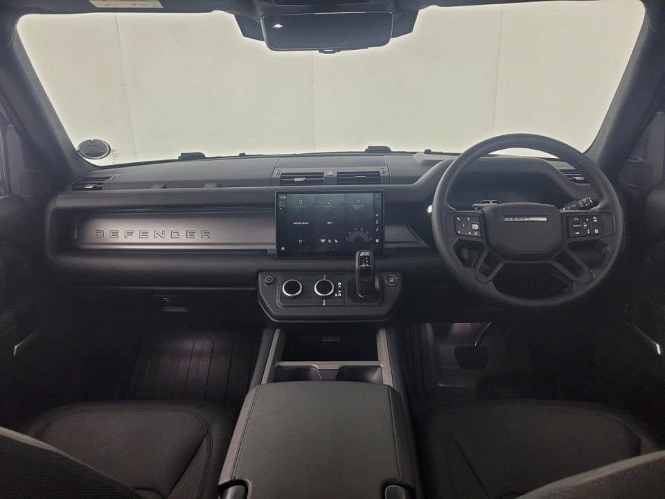 2025 LAND ROVER DEFENDER Defender