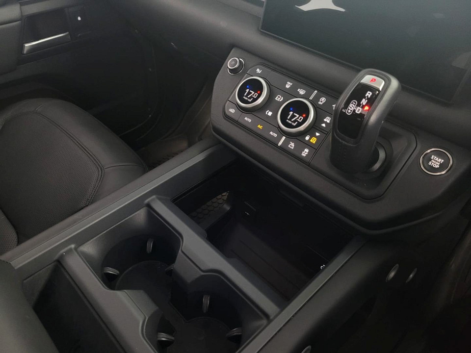 2025 LAND ROVER DEFENDER Defender
