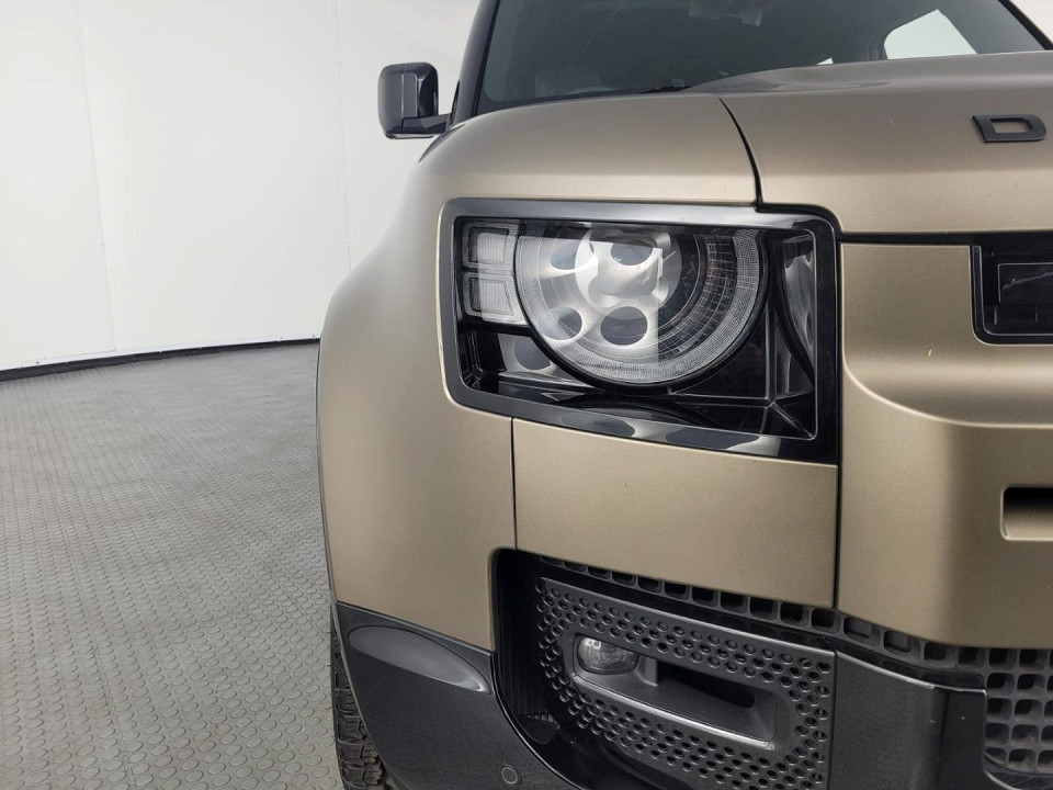 2025 LAND ROVER DEFENDER Defender