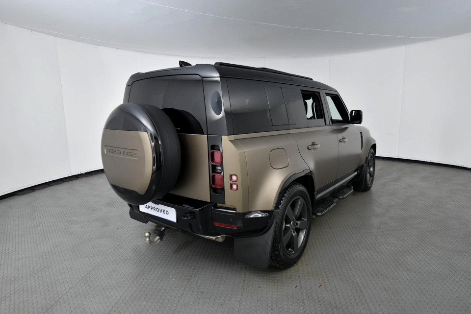 2025 LAND ROVER DEFENDER Defender