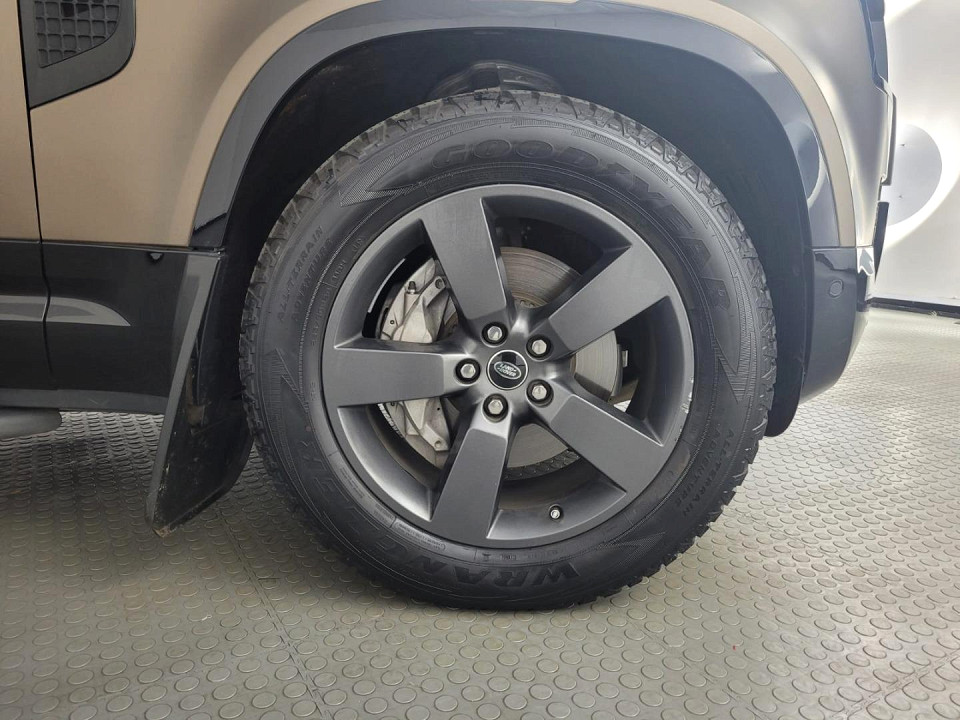 2025 LAND ROVER DEFENDER Defender