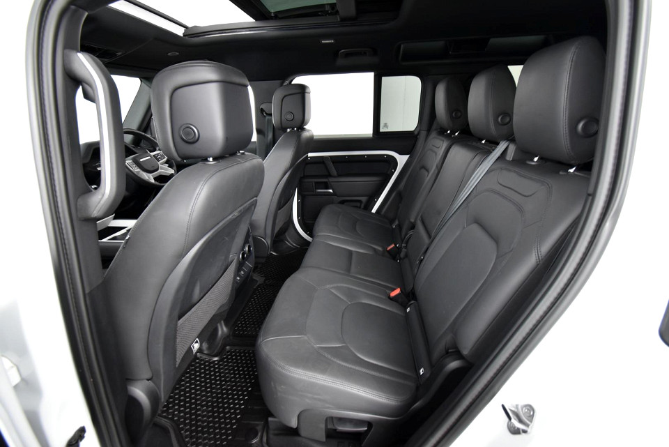 2025 LAND ROVER DEFENDER Defender