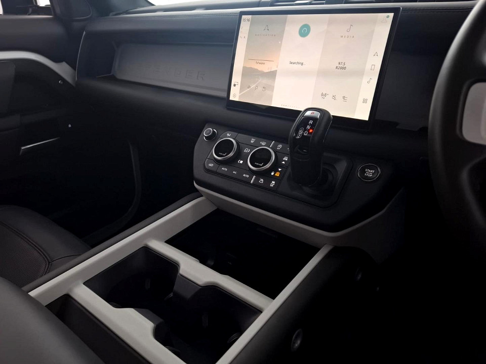 2025 LAND ROVER DEFENDER Defender