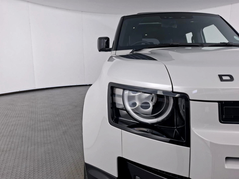 2026 LAND ROVER DEFENDER 110 5.0P P425 X-DYNAMIC HSE (313kW)