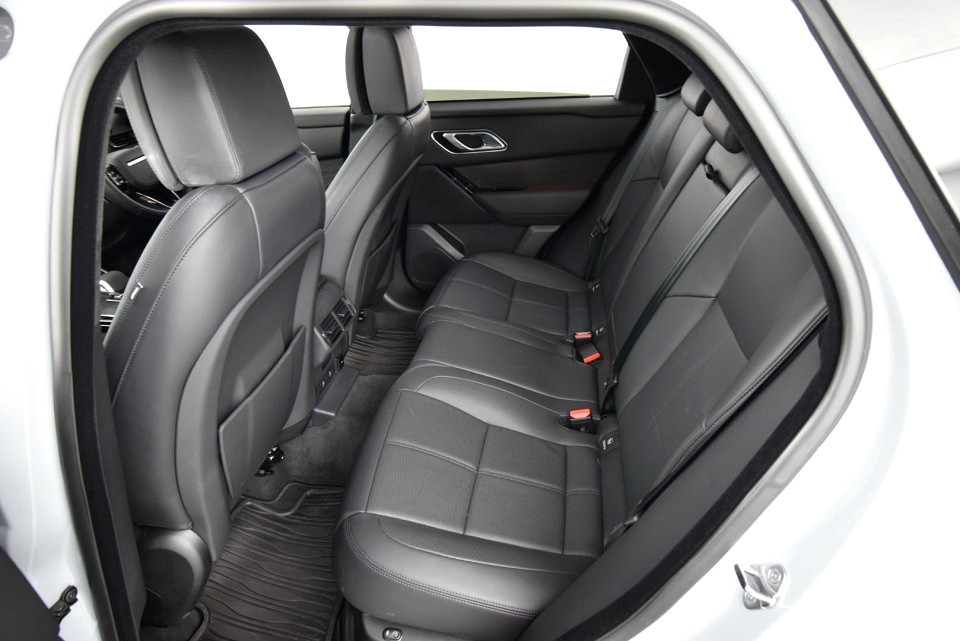 2026 LAND ROVER RANGE ROVER VELAR 3.0D D300 AUTOBIOGRAPHY (221kW)