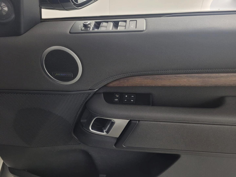 2020 LAND ROVER DISCOVERY 3.0 D HSE (190kW)