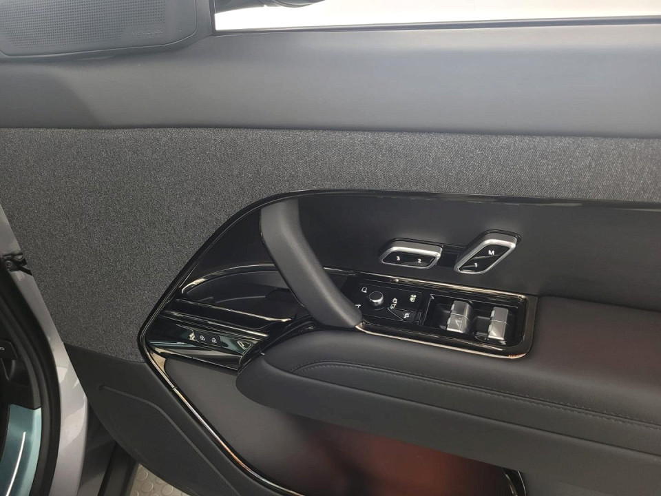 2024 LAND ROVER RANGE ROVER SPORT 3.0 D D350 DYNAMIC HSE (258kW)