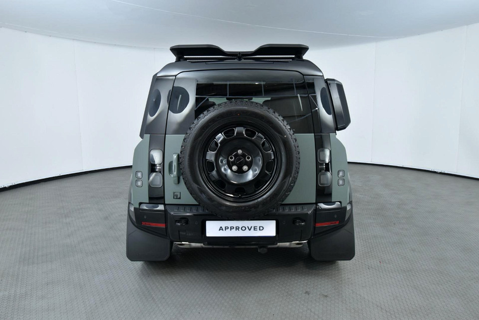 2026 LAND ROVER DEFENDER 110 3.0D D350 TROPHY EDITION (257kW)