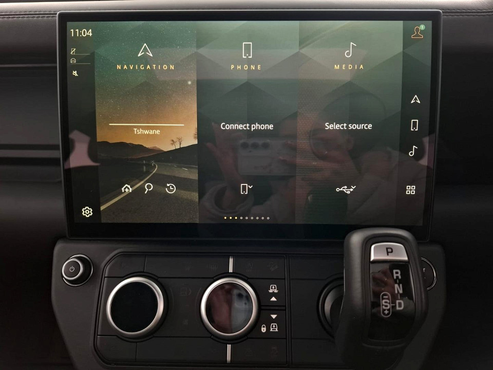 2026 LAND ROVER DEFENDER Defender