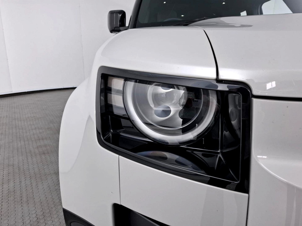 2026 LAND ROVER DEFENDER Defender