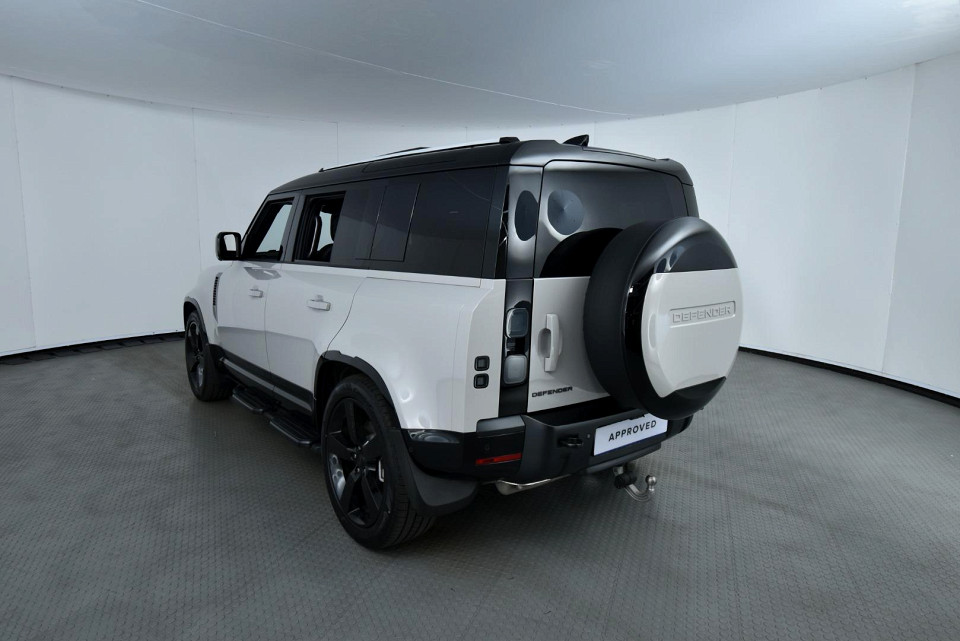 2026 LAND ROVER DEFENDER Defender