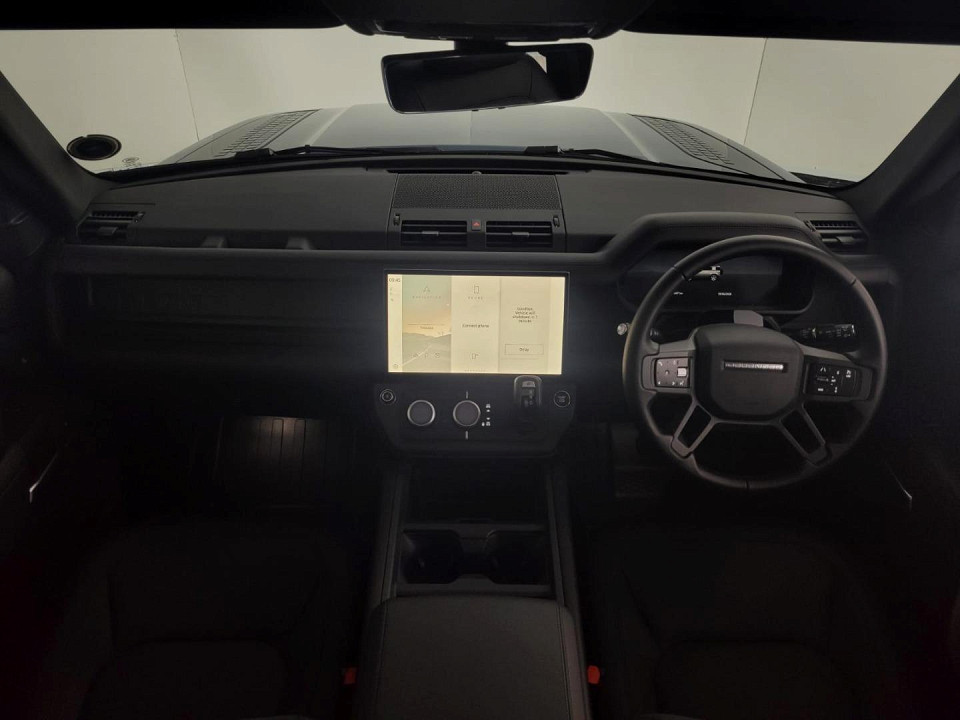 2026 LAND ROVER DEFENDER Defender