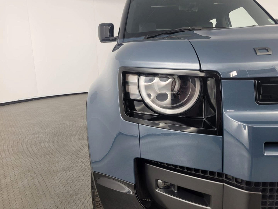 2026 LAND ROVER DEFENDER Defender
